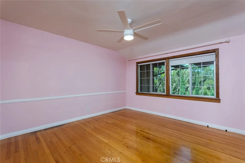 1835 Las Flores Drive, Glendale, California 91207 home-pic-19